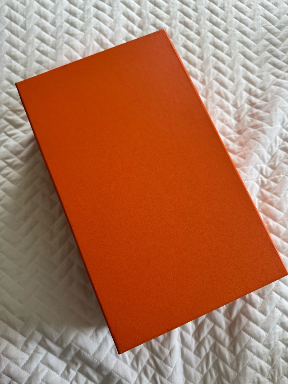 Hermes Authentic EMPTY Shoe Box with Ribbon - Picture 4 of 7